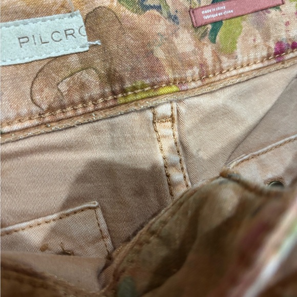 Anthropologie Pilcro The Wanderer Floral Pants - Picture 9 of 10